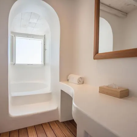 Extravagant Mykonos - 10 Bedrooms - Castillo Di Cuore - Stunning Sea Views - Agios Lazaro *
