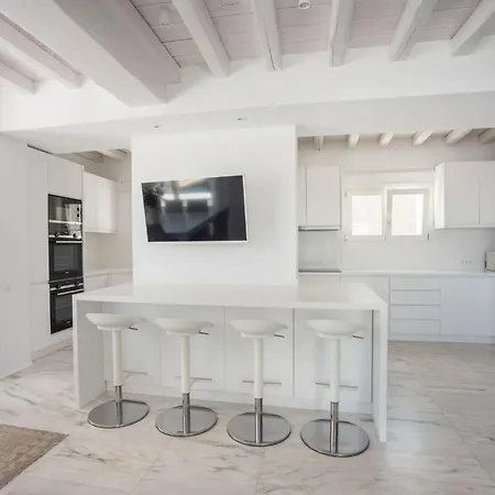 Extravagant Mykonos - 10 Bedrooms - Castillo Di Cuore - Stunning Sea Views - Agios Lazaro